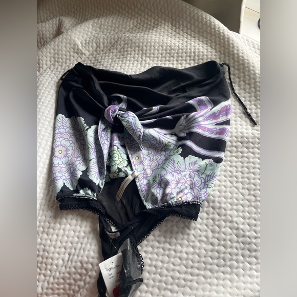 NWT Free People Spellbound Bodysuit Floral - Picture 7 of 8